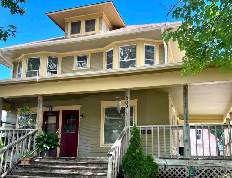 500 1st Ave W, Newton, IA à vendre - Photo de l’immeuble – Image 1 sur 10
