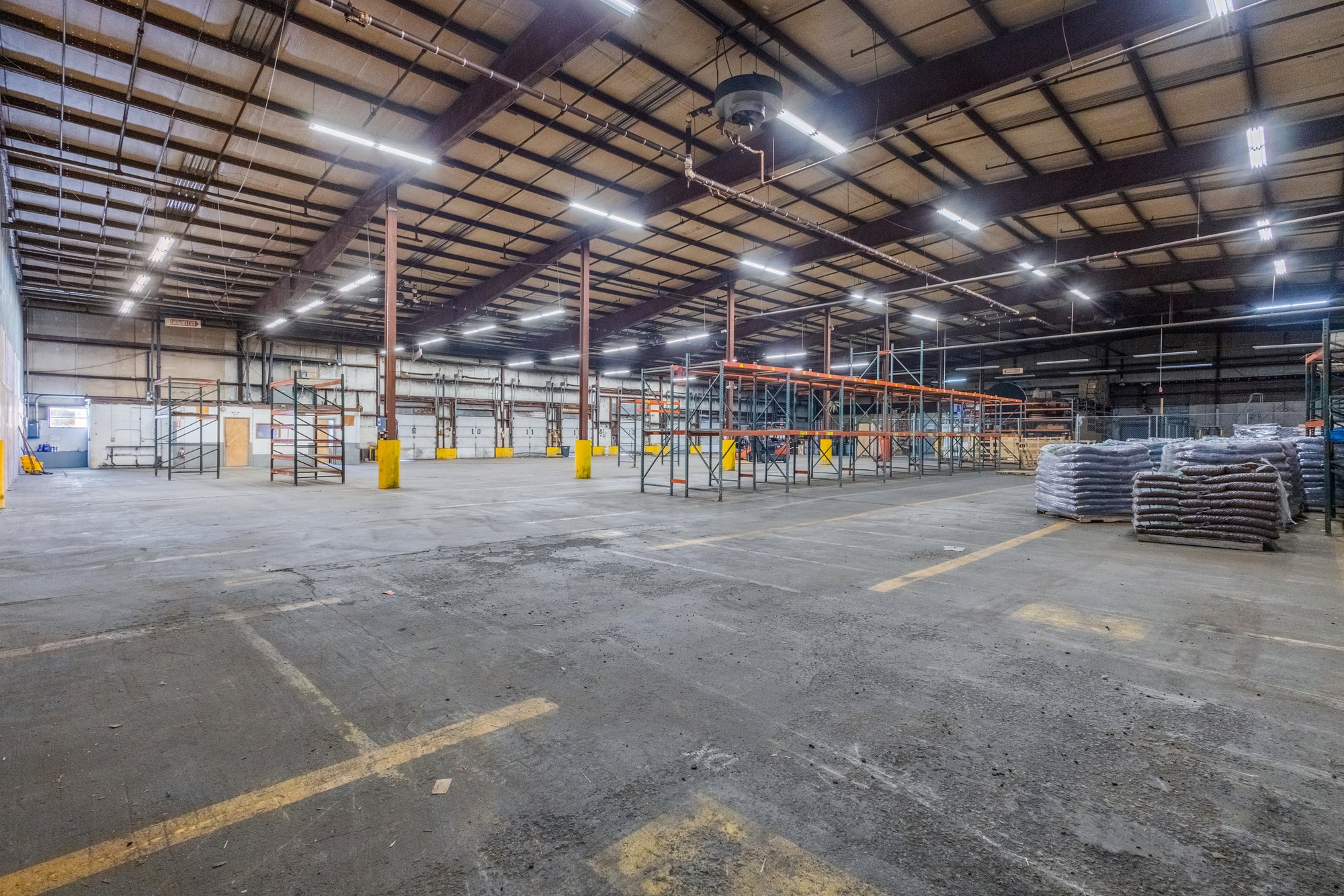 725 Main St, Millis-Clicquot, MA à louer Photo intérieure– Image 1 sur 3