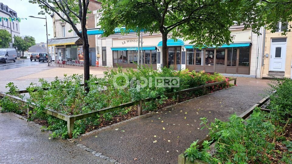 Local commercial dans Montluçon à louer - Photo de l’immeuble – Image 2 sur 6