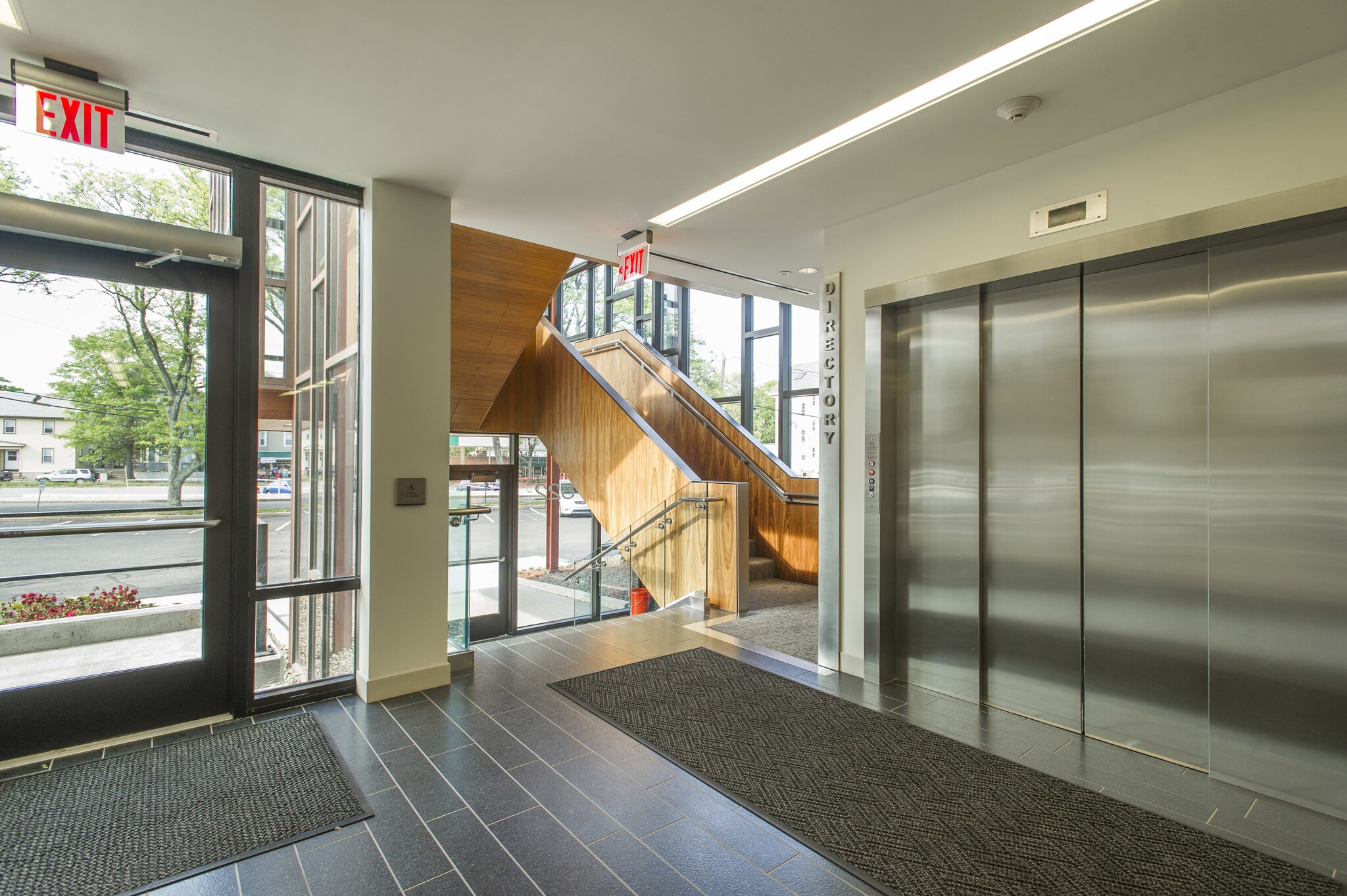 822 Boylston St, Brookline, MA à louer Photo principale– Image 1 sur 16