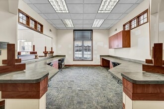 48 Route 6, Yorktown Heights, NY à louer Photo intérieure– Image 2 sur 23