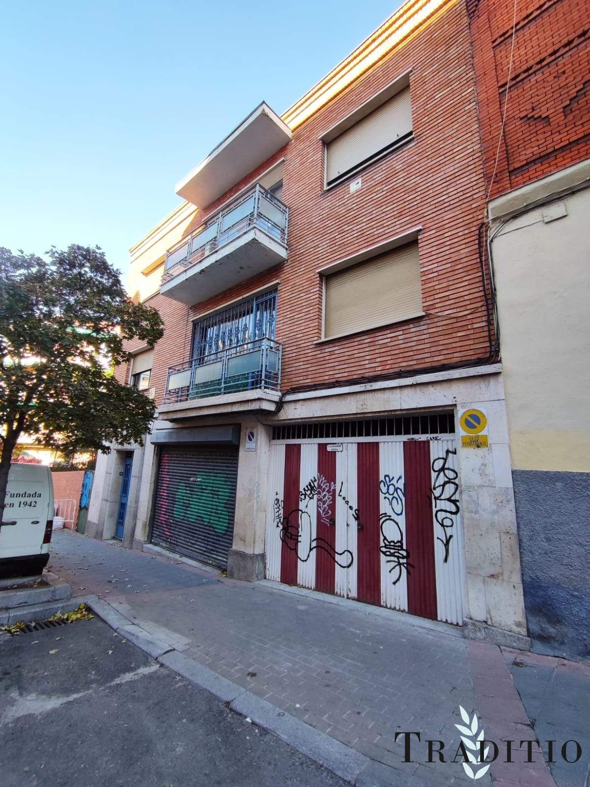 Immeuble residentiel dans Madrid, Madrid à vendre Photo de l’immeuble– Image 1 sur 12