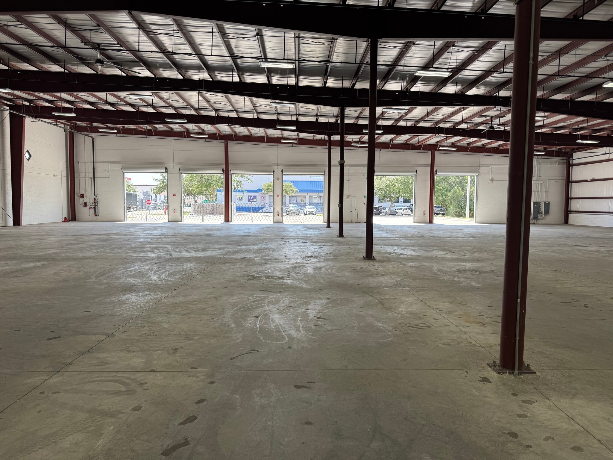 6150 Metro Plex Dr, Fort Myers, FL à vendre Photo intérieure– Image 1 sur 8