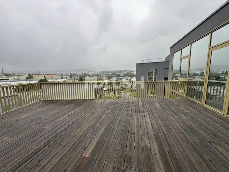 Bureau dans Saint-Étienne à louer - Photo de l’immeuble – Image 1 sur 3