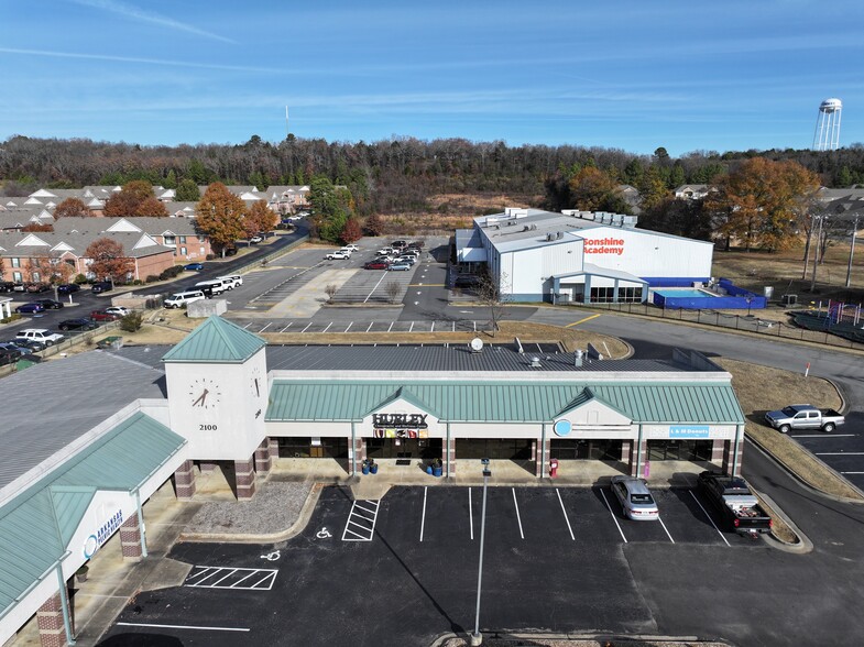 2100 Meadowlake Rd, Conway, AR à louer - Photo de l’immeuble – Image 2 sur 5
