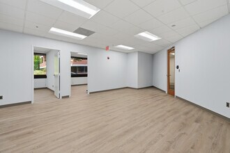 7927 Jones Branch Dr, McLean, VA à louer Photo intérieure– Image 1 sur 11