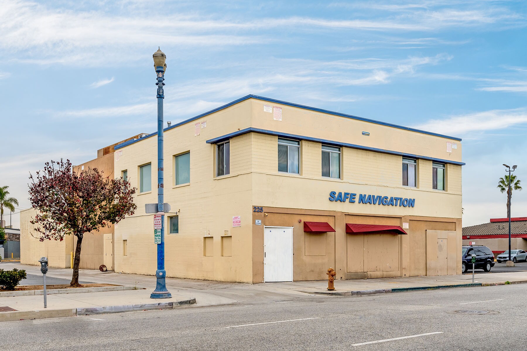 225 E 6th St, Long Beach, CA à louer Photo principale– Image 1 sur 26