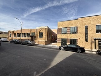 Plus de détails pour 220 W 18th St, Kansas City, MO - Bureau à louer