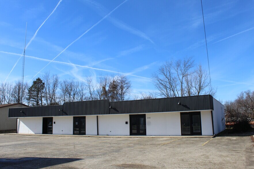 310 N 13th St, Rogers, AR à vendre - Photo de l’immeuble – Image 3 sur 17