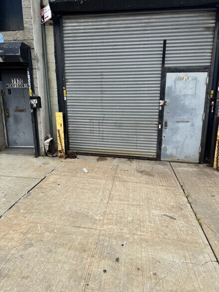 717 E 135th St, Bronx, NY à louer - Photo de l’immeuble – Image 3 sur 5