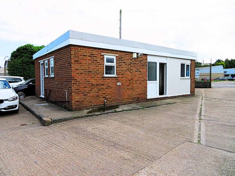 Unit 8 West Lane Trading Estate West Lane, Sittingbourne à louer - Photo de l’immeuble – Image 3 sur 17
