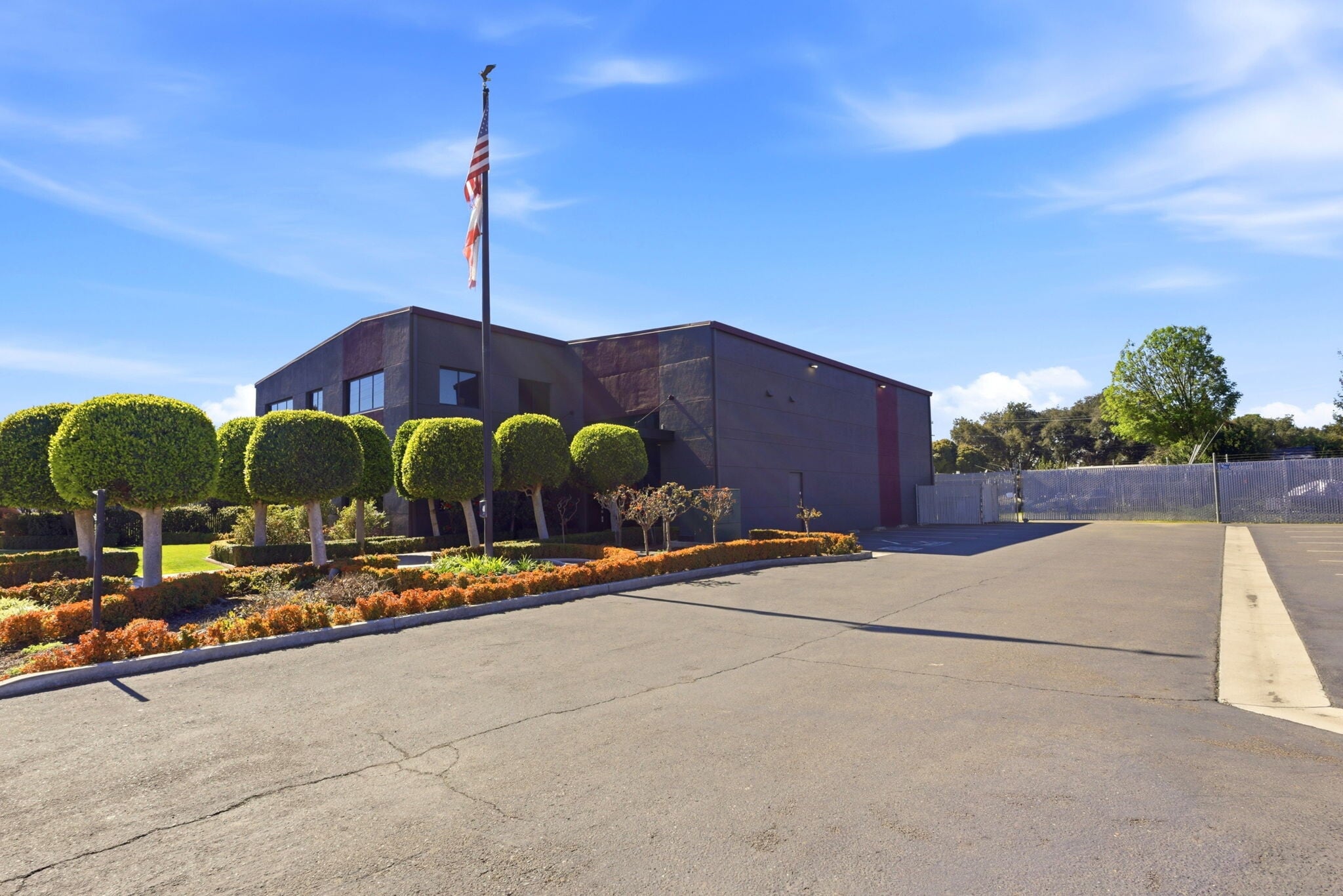 225 Demeter St, Palo Alto, CA à louer Photo principale– Image 1 sur 44