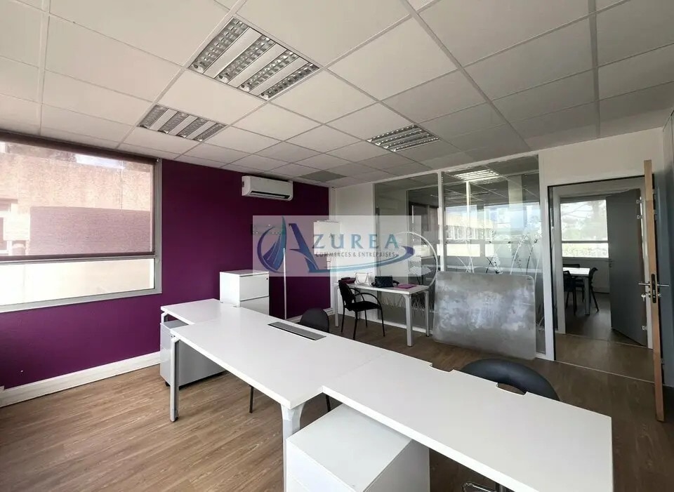 Bureau dans Valbonne à louer Photo de l’immeuble– Image 1 sur 4