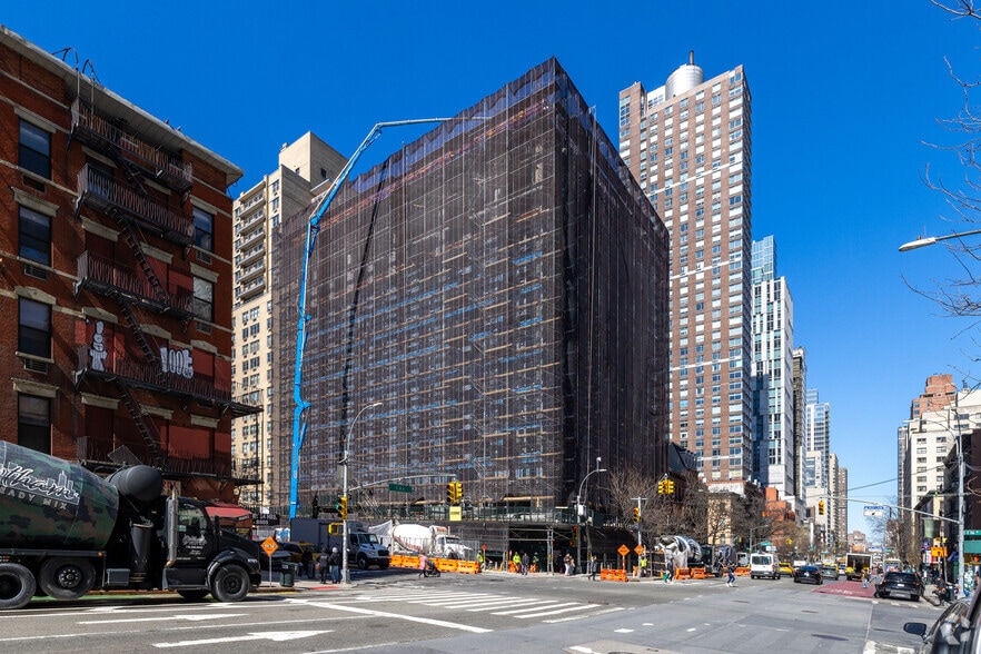 355 E 86th St, New York, NY à louer - Photo principale – Image 1 sur 1
