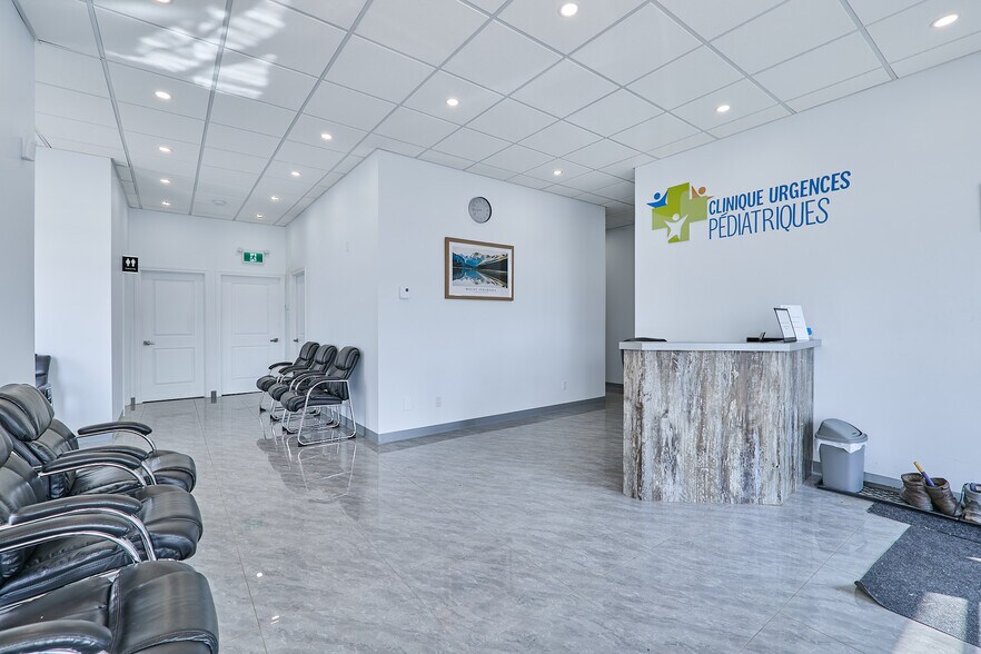 1120 Boul Du Curé-Labelle, Blainville, QC à louer - Photo intérieure – Image 2 sur 4