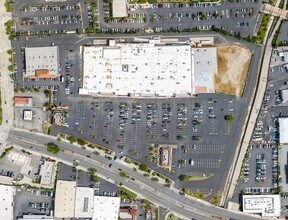 701-733 E Huntington Dr, Monrovia, CA - VUE AÉRIENNE  vue de carte - Image1