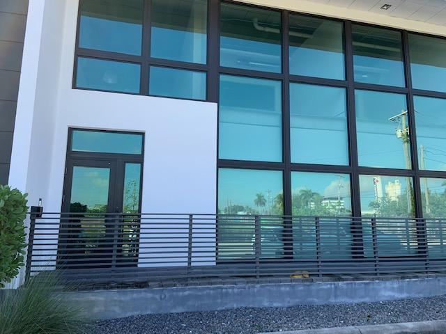 4391 SW 74th Ave, Miami, FL à louer Photo de l’immeuble– Image 1 sur 2
