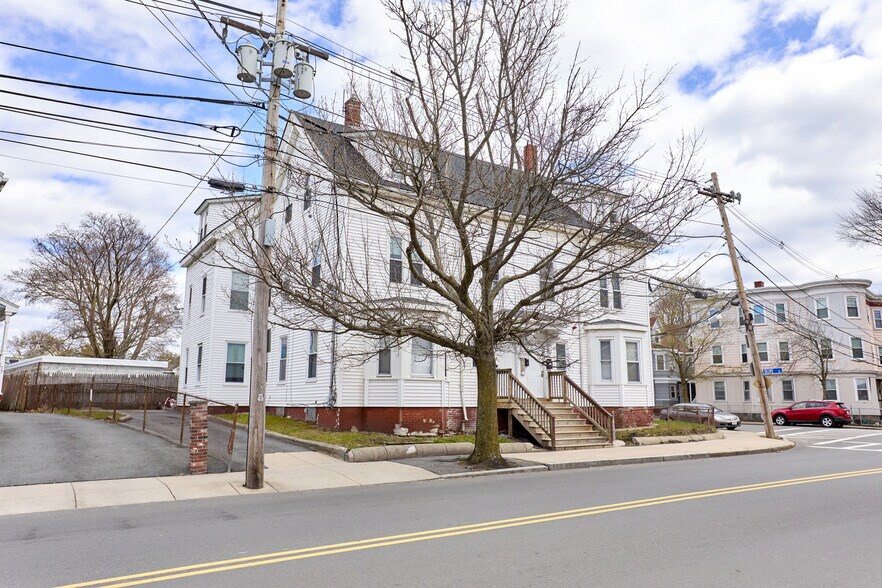 133-135 Chestnut St, Lynn, MA à vendre - Photo de l’immeuble – Image 3 sur 15