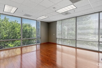 31111 Agoura Rd, Westlake Village, CA à louer Photo intérieure– Image 2 sur 7