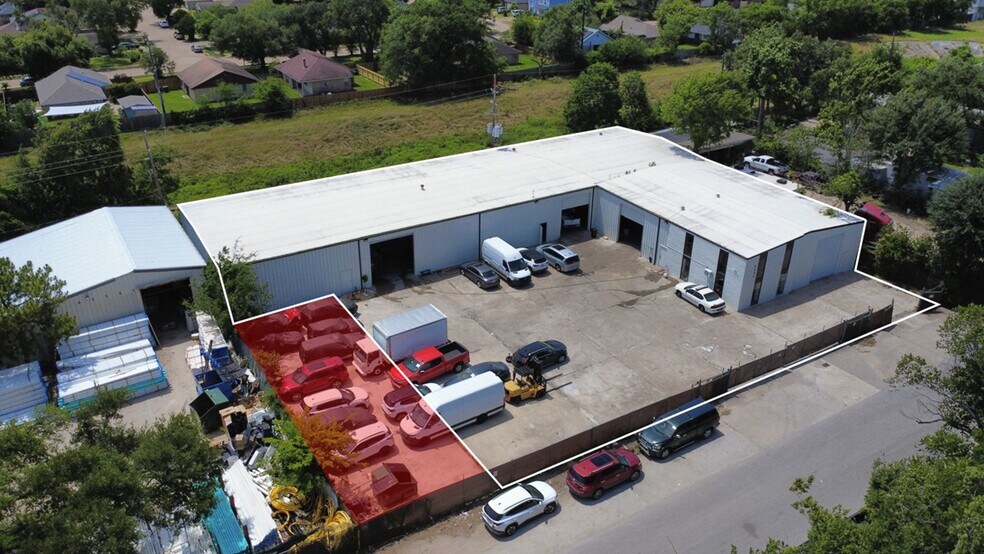 4803 Steffani Ln, Houston, TX à louer - Photo de l’immeuble – Image 1 sur 7