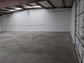 2453 Glenda Ln, Dallas, TX à louer Photo intérieure– Image 2 sur 2