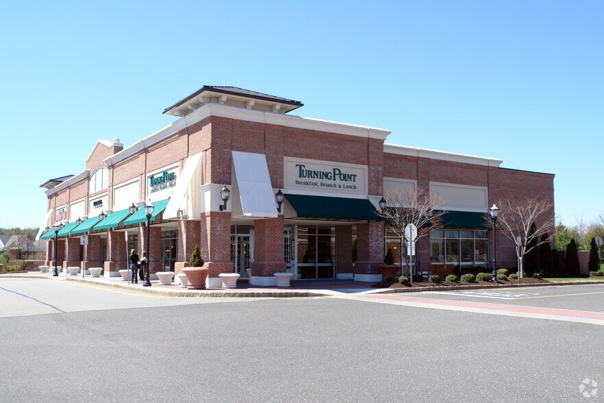 2100-2130 Rt 35, Holmdel, NJ à louer - Photo de l’immeuble – Image 2 sur 7