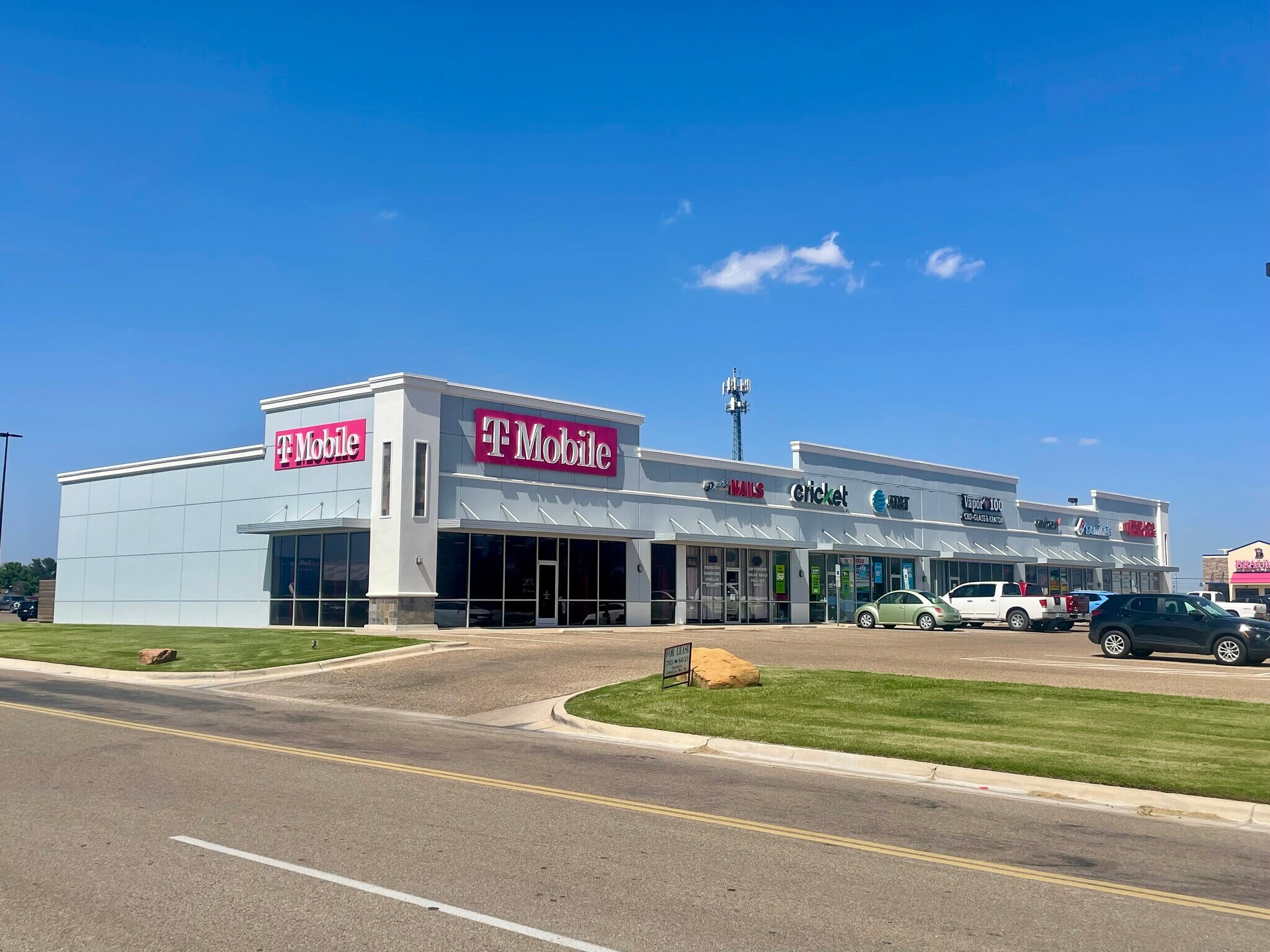 409 E Hwy 114, Levelland, TX à louer Photo principale– Image 1 sur 4