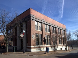 Plus de détails pour 100-104 N Main St, Saint Charles, MO - Bureau à louer