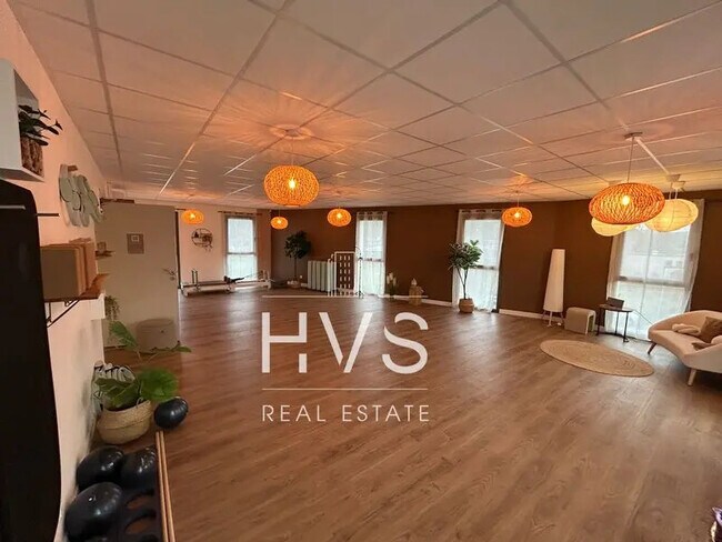 Plus de détails pour Bureau à louer