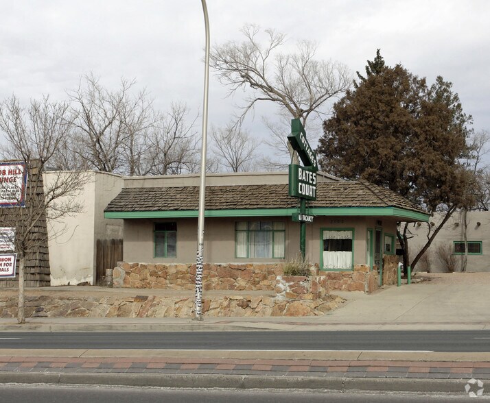 2102 E Platte Ave, Colorado Springs, CO à vendre - Photo de l’immeuble – Image 2 sur 5