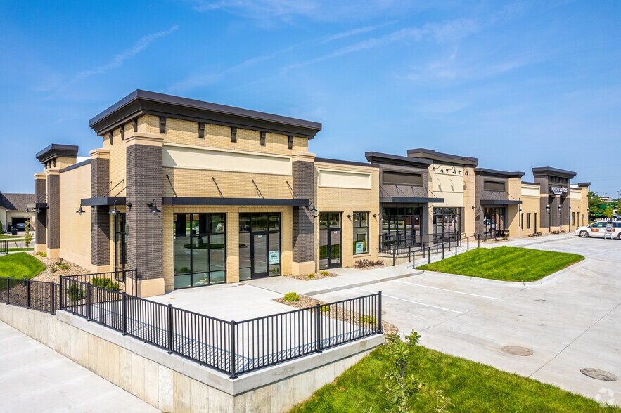 1510 S Ankeny Blvd, Ankeny, IA à louer - Photo de l’immeuble – Image 1 sur 10
