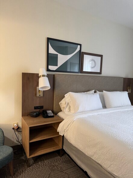 11101 Fountain Lake Dr, Stafford, TX à vendre - Photo de l’immeuble – Image 3 sur 12