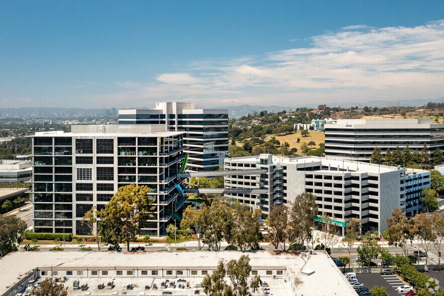 600 Corporate Pointe, Culver City, CA à louer - Photo principale – Image 3 sur 6