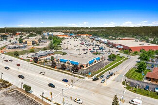 Plus de détails pour 3830 S Moorland Rd, New Berlin, WI - Local commercial à vendre