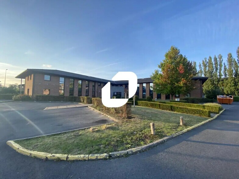 Bureau dans Lezennes à louer - Photo de l’immeuble – Image 1 sur 11