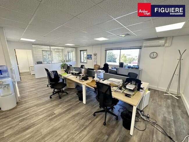 Plus de détails pour Bureau à louer