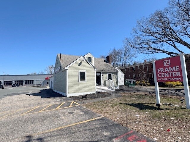 258 Dean St, Norwood, MA à louer - Photo de l’immeuble – Image 2 sur 6