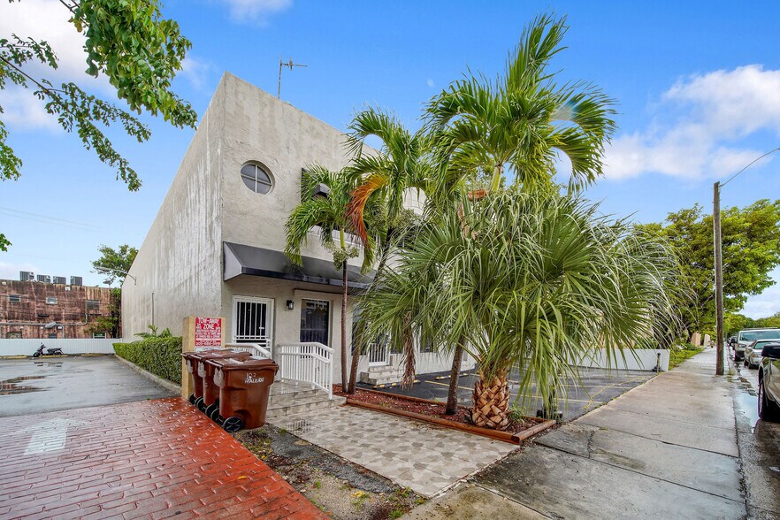 25 E 4th St, Hialeah, FL à louer - Photo de l’immeuble – Image 3 sur 72