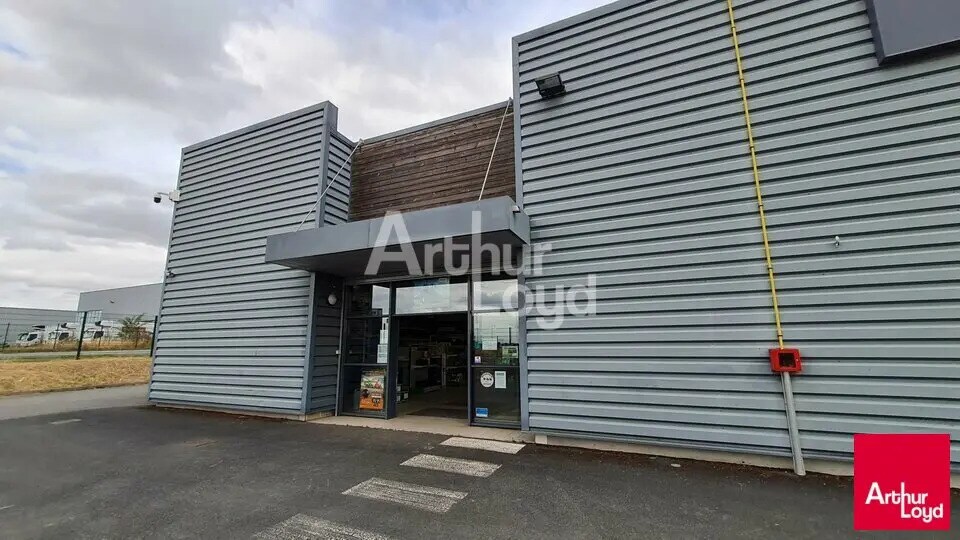 Local d’activités dans Déols à louer Photo de l’immeuble– Image 1 sur 2