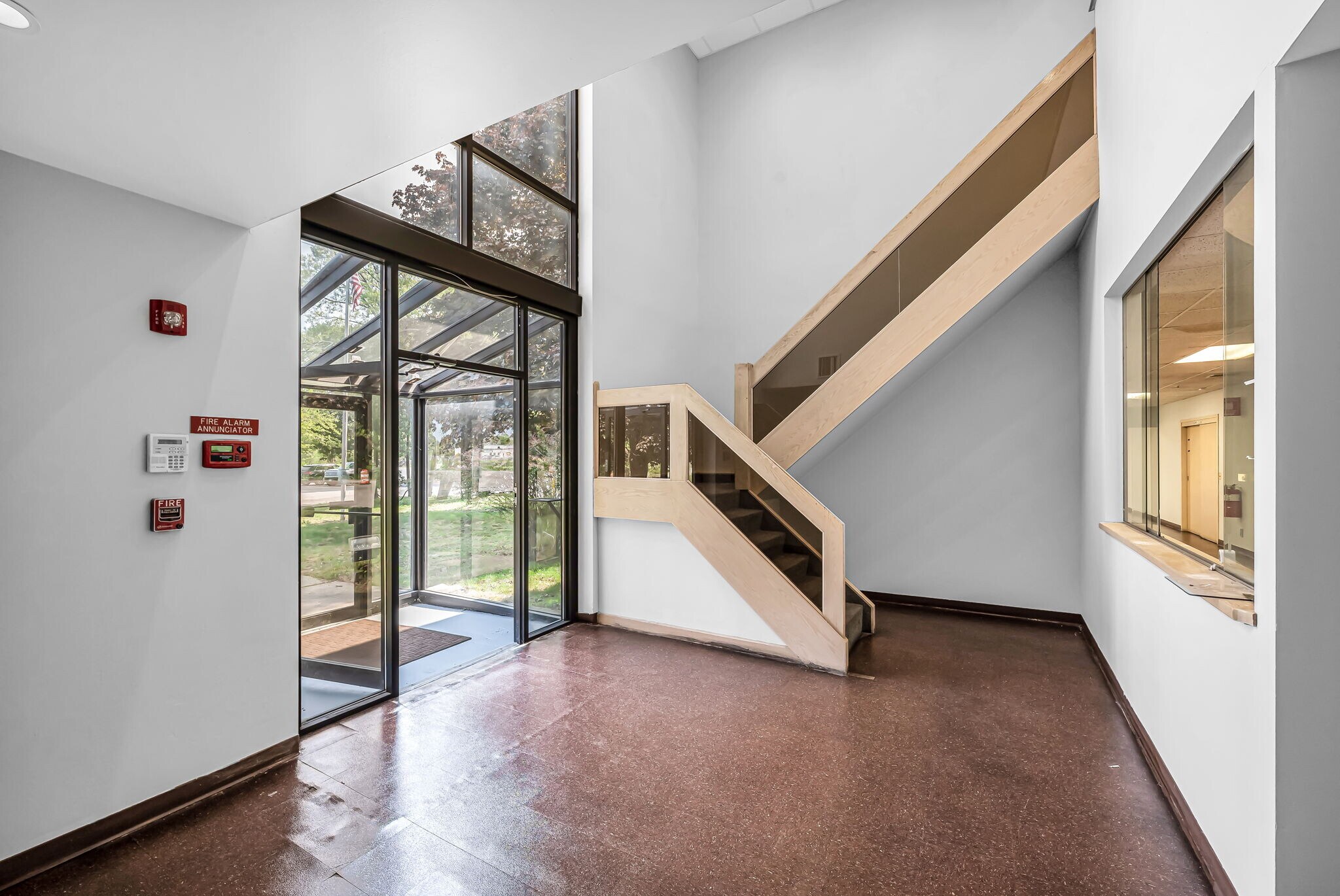 111 Mosher St, Holyoke, MA à vendre Photo intérieure– Image 1 sur 12