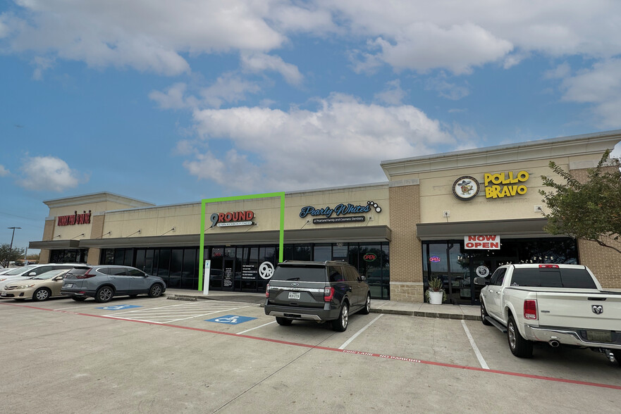 15718 S Highway 288, Pearland, TX à louer - Photo de l’immeuble – Image 2 sur 8