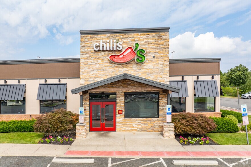 220 Upland Square Dr, Pottstown, PA à vendre - Photo de l’immeuble – Image 3 sur 8