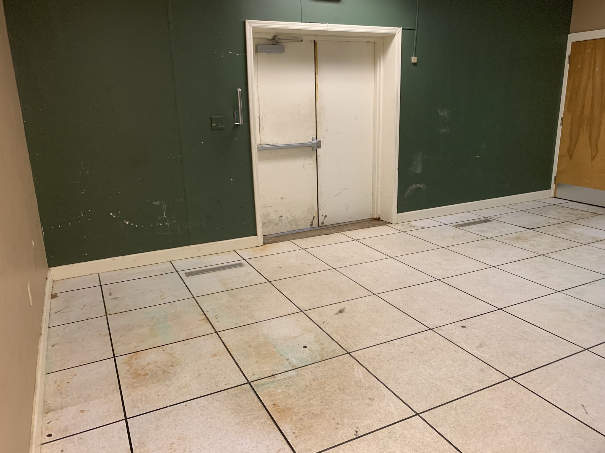 107 Sherman Ave, Raritan, NJ à louer Photo intérieure– Image 1 sur 16