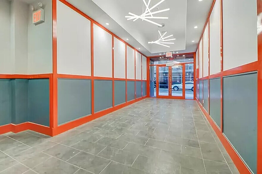 371 Stockholm St, Brooklyn, NY à vendre - Photo intérieure – Image 3 sur 12