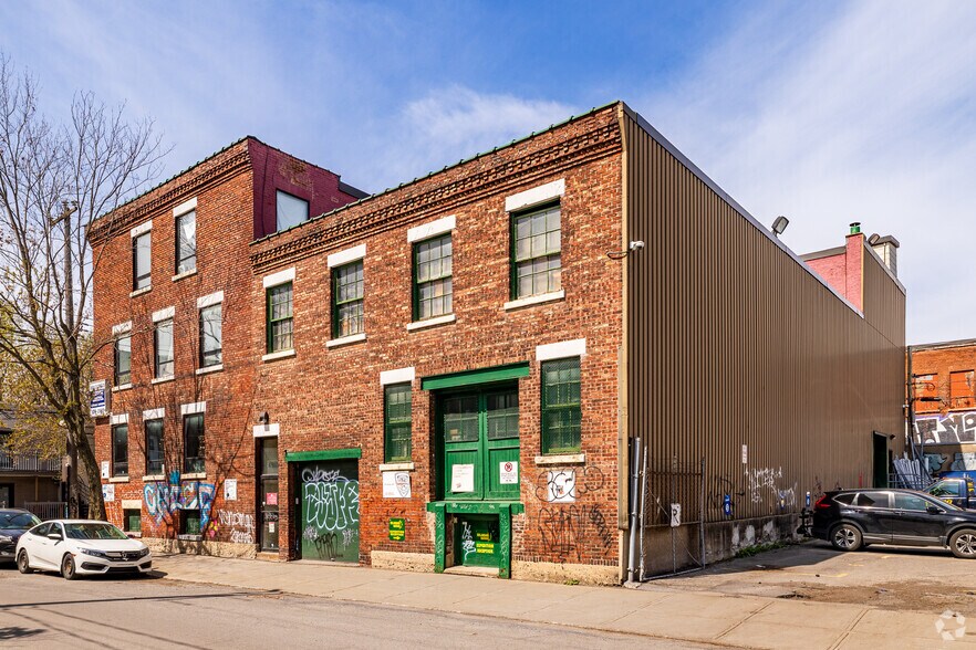 4911 Rue Dagenais, Montréal, QC à louer - Photo de l’immeuble – Image 2 sur 2