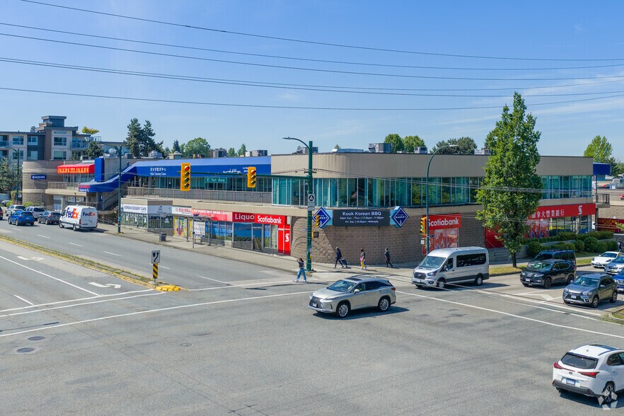 2800 E 1st Ave, Vancouver, BC à louer - Photo de l’immeuble – Image 3 sur 4