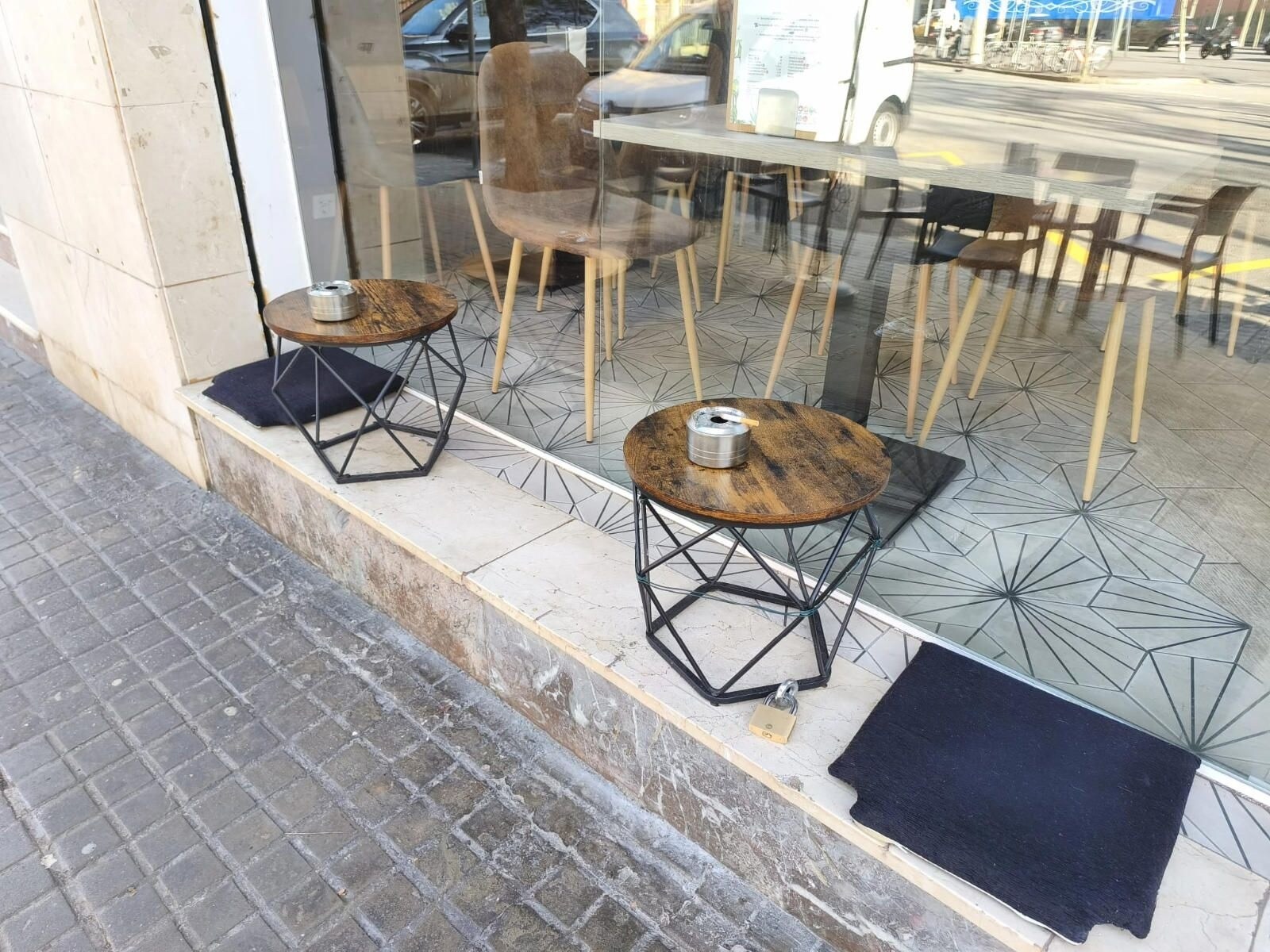 Local commercial dans Barcelone, Barcelona à louer Photo intérieure– Image 1 sur 12