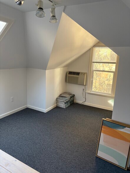 614 Boylston Ave E, Seattle, WA à vendre - Photo intérieure – Image 3 sur 25