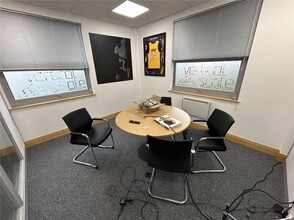 7 Grimbald Crag Ct, Knaresborough à louer Photo intérieure– Image 2 sur 10