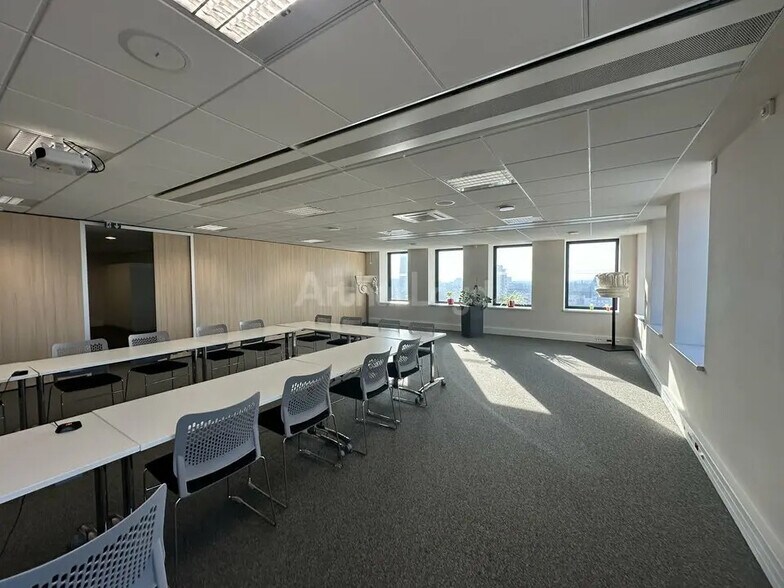 Bureau dans Strasbourg à louer - Photo de l’immeuble – Image 3 sur 13